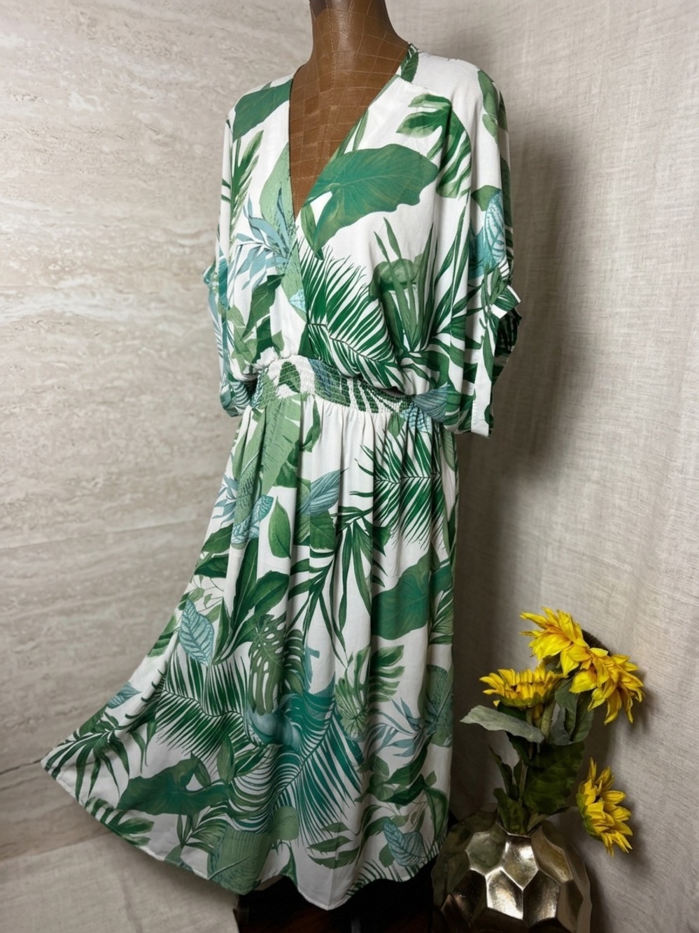 Cupshe White and Green Tropical Print Maxi Dress